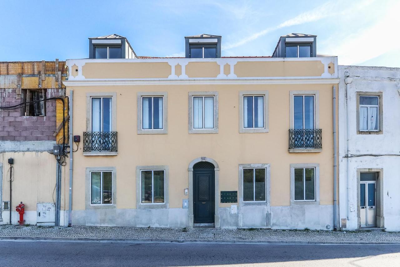 Vita Portucale ! Concept Apartment Campo Ourique Lisboa Eksteriør billede